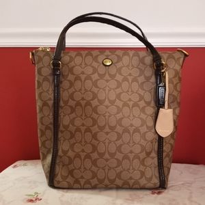 Coach Signature Brown Shoulder Bag